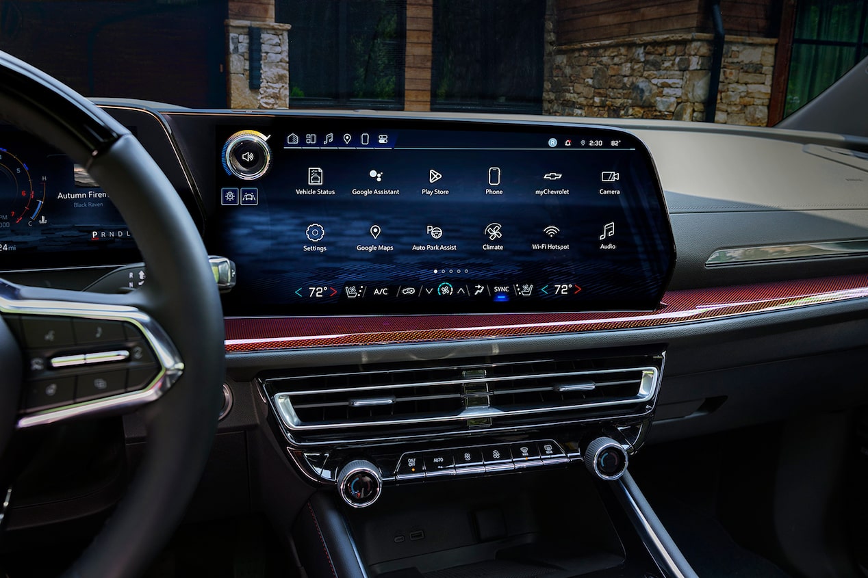 Close-up view of the 2024 Chevrolet Traverse Interior Infotainment Touchscreen Display.