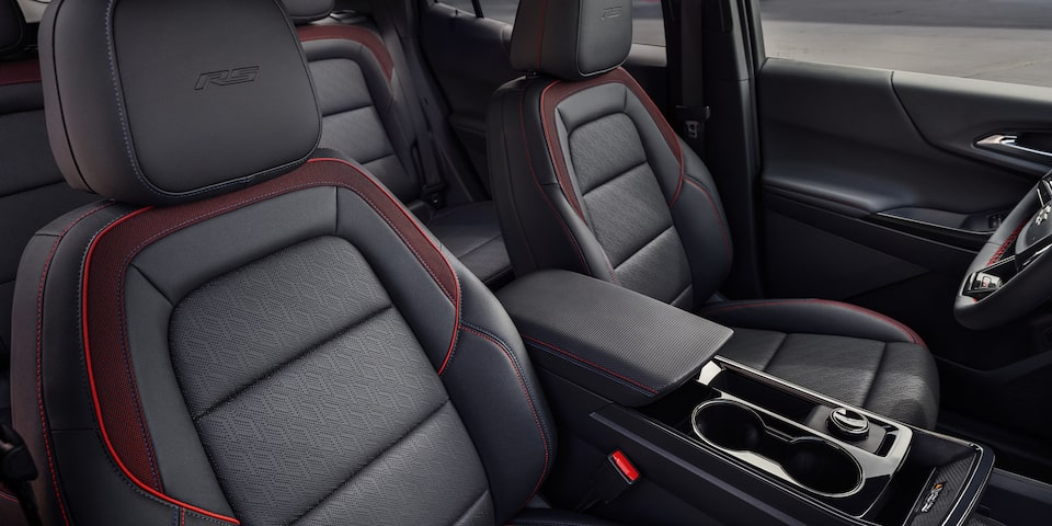 Close up view of the 2025 Chevrolet Equinox compact SUV interior front row seating.