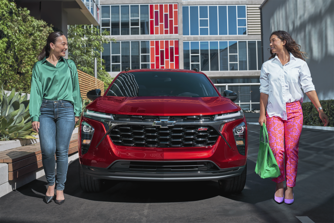 Front view of the 2025 Chevrolet Trax.