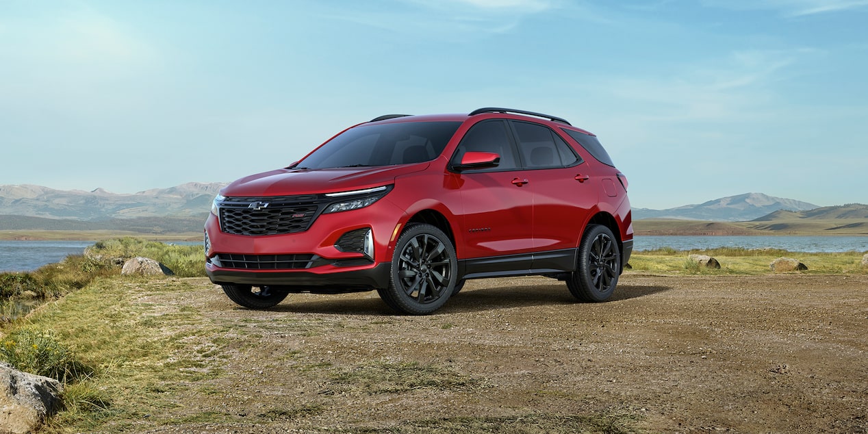 The 2024 Chevrolet Equinox parked on an ocean cliffside.