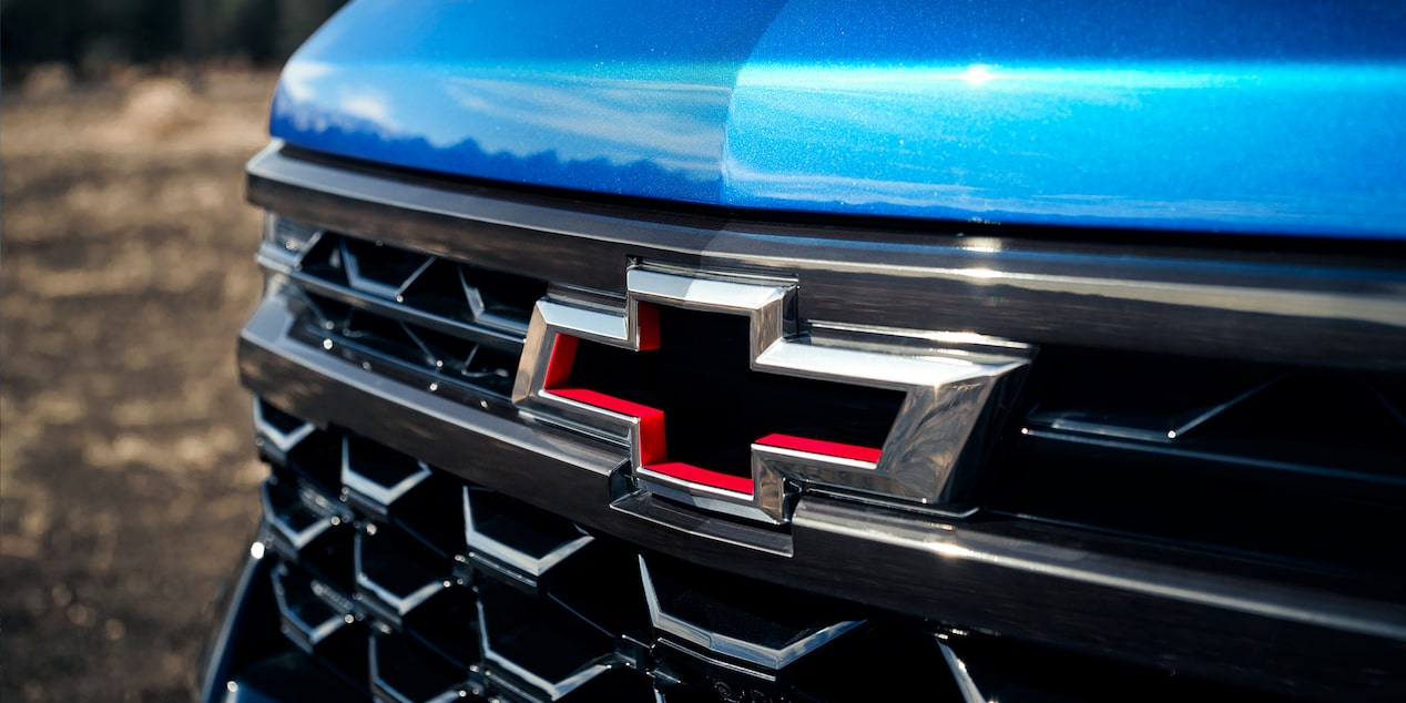 The iconic Chevrolet flowtie badge on the 2024 Chevrolet Silverado.