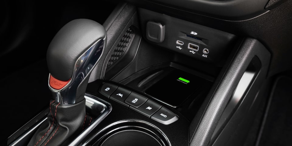 Close-up view of the gear stick of the 2024 Chevrolet Trailblazer.