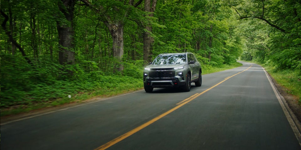  2024 Chevrolet Traverse on the road.