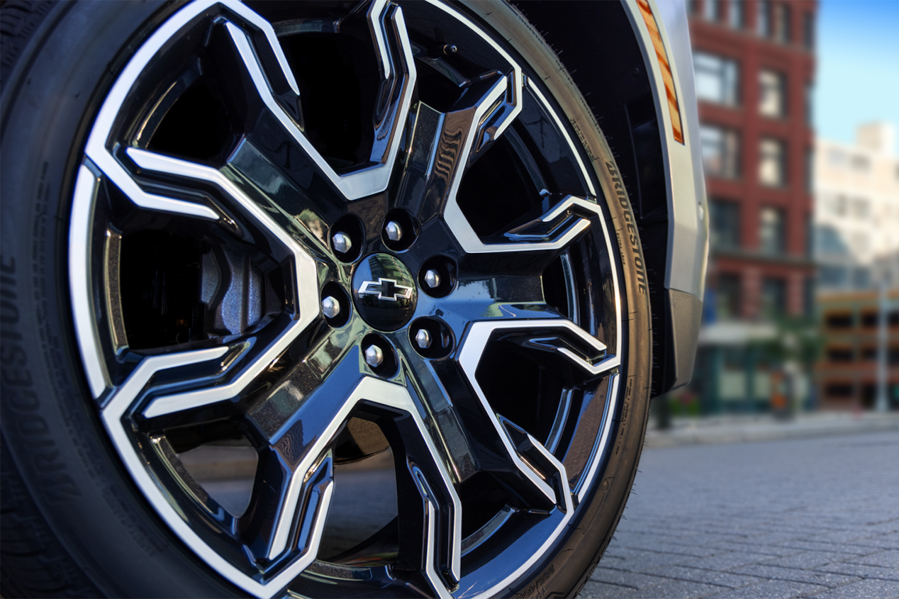 Close-up view of the aluminum wheel on the 2025 Chevrolet Tahoe SUV.