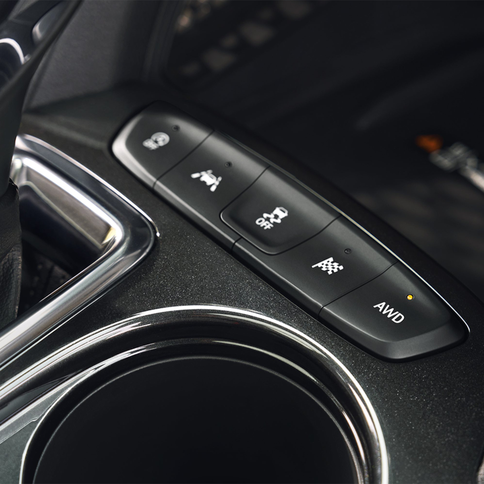 Centre console controls inside the 2025 Chevrolet Trailblazer.