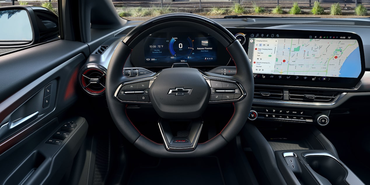 Driver’s view of the Steering Wheel and Display Monitor on the 2025 Chevrolet Equinox EV.