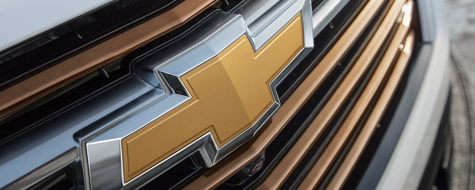 2021 Chevrolet Traverse front grille.