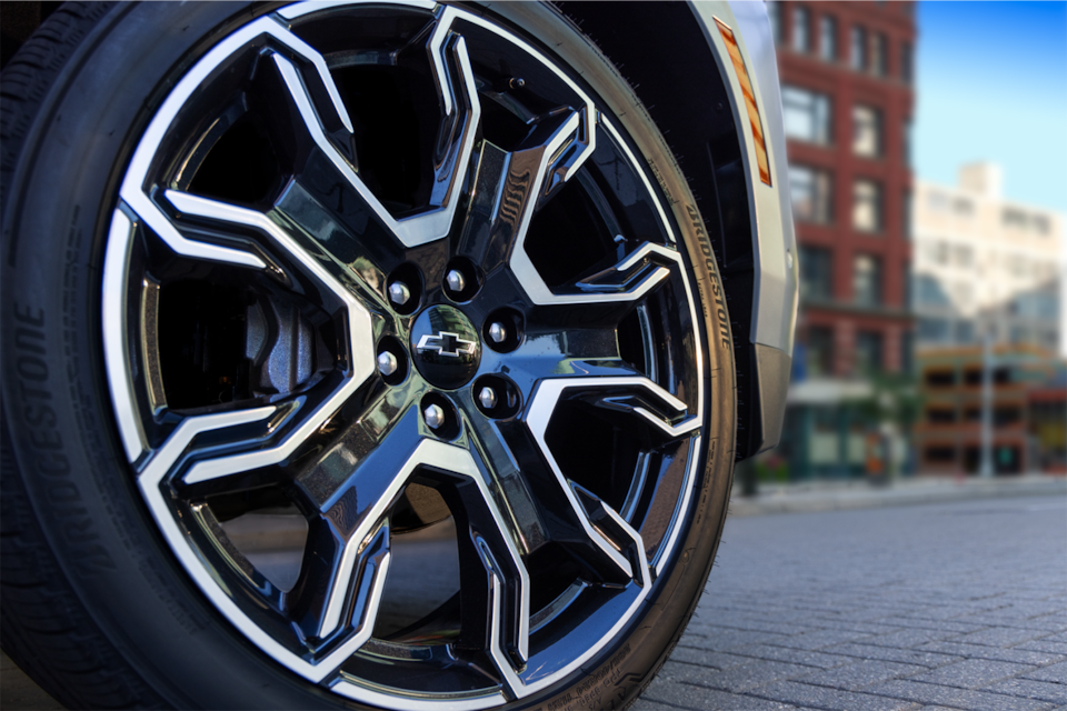 Close-up of a Wheel on the 2025 Chevrolet Suburban SUV