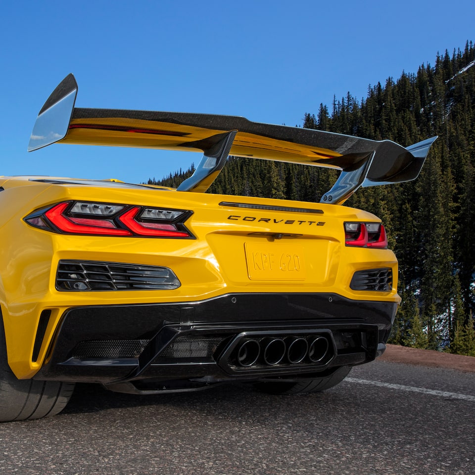 Vue latérale arrière de la Chevrolet Corvette ZR1 2025.